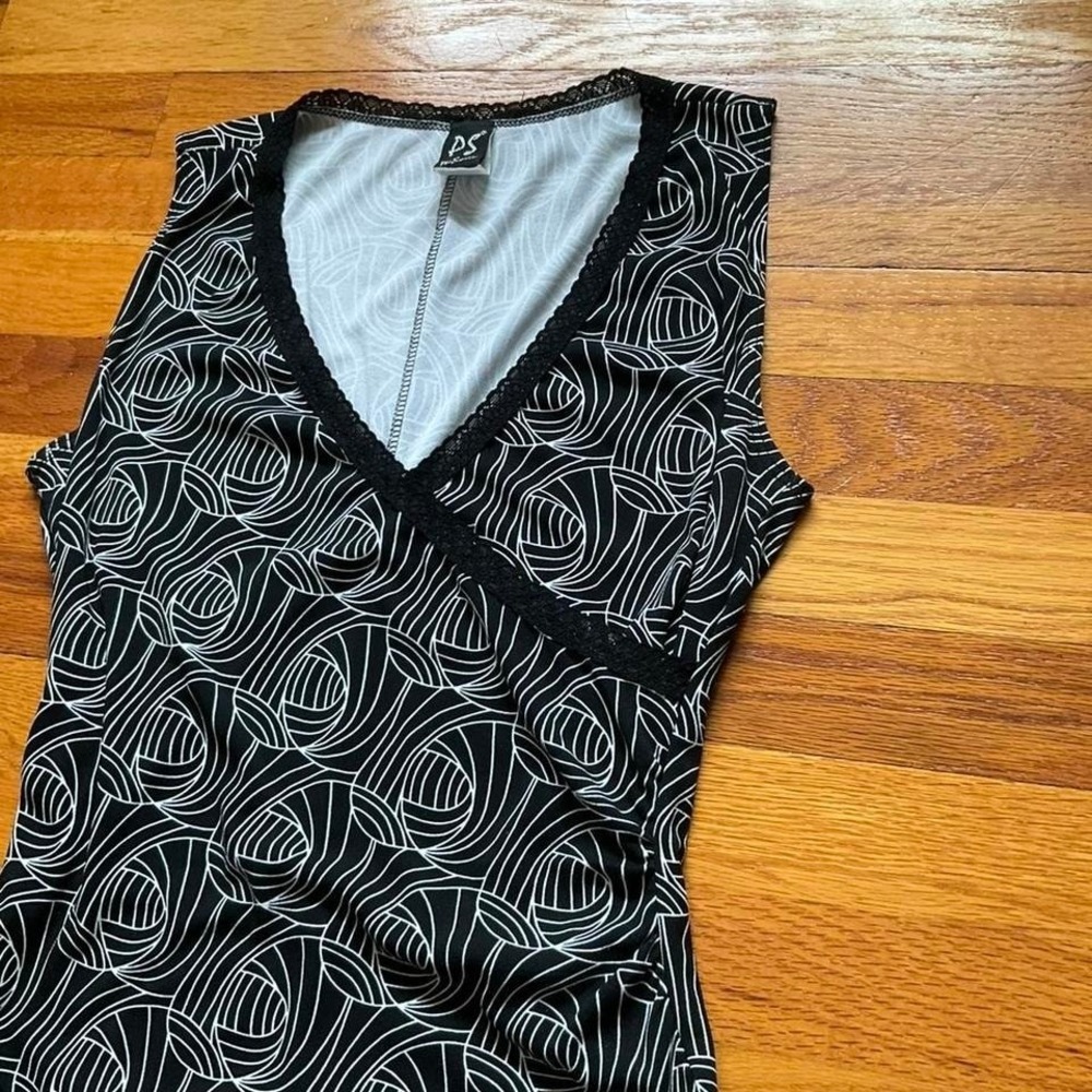 Vintage 2000s Black + White Dress Asymetric Lace Trim Size M Y2K GothPreppy - Picture 2 of 4